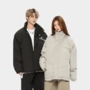 Unisex Puffer Jacke mit Textdruck und langen Ärmeln