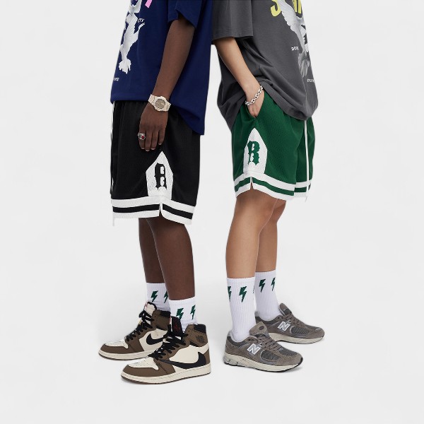 Unisex Cargo Shorts mit Textdruck – Bild 2