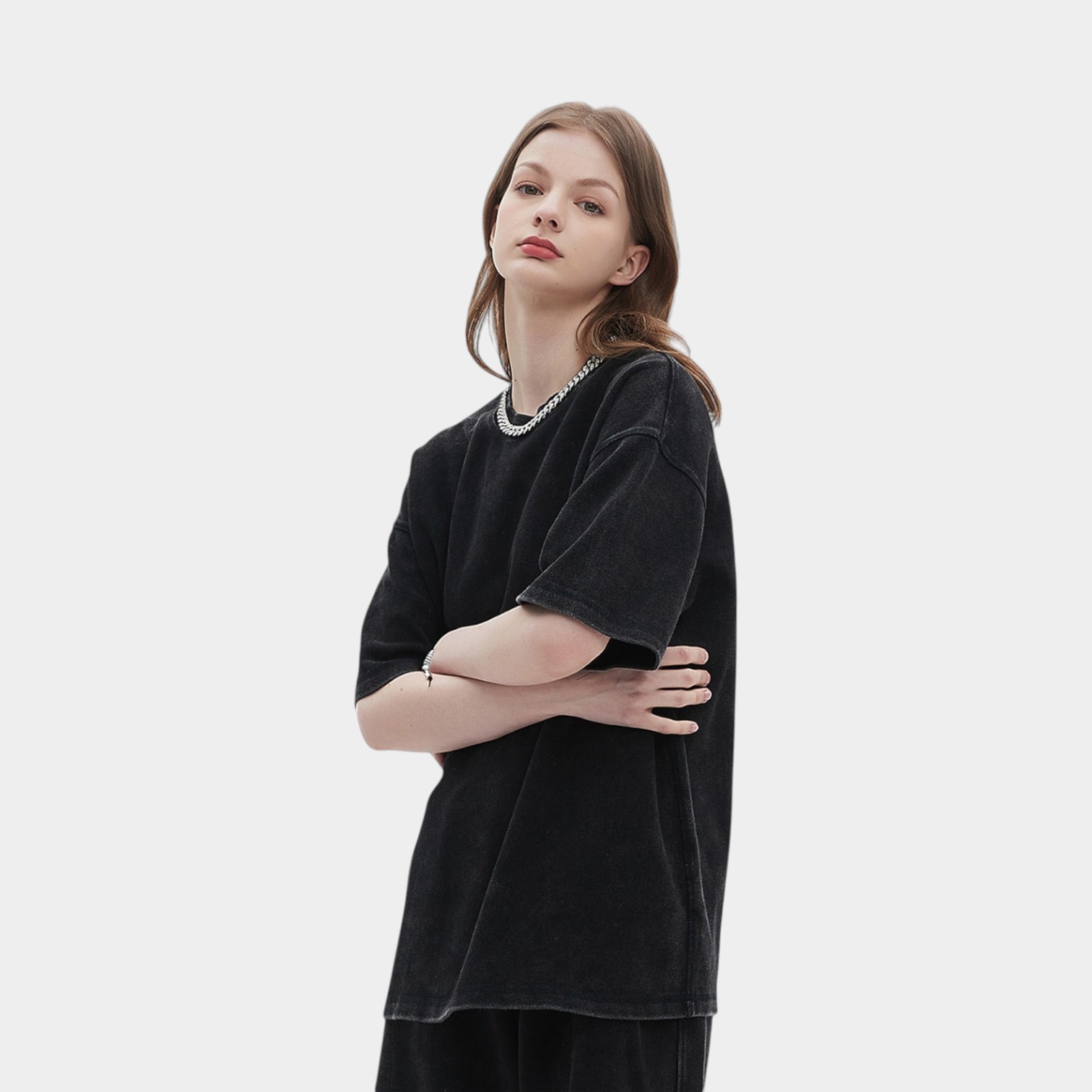 Unisex T-Shirt mit lockerer/weiter Passform und kurzen Ärmeln – Bild 3