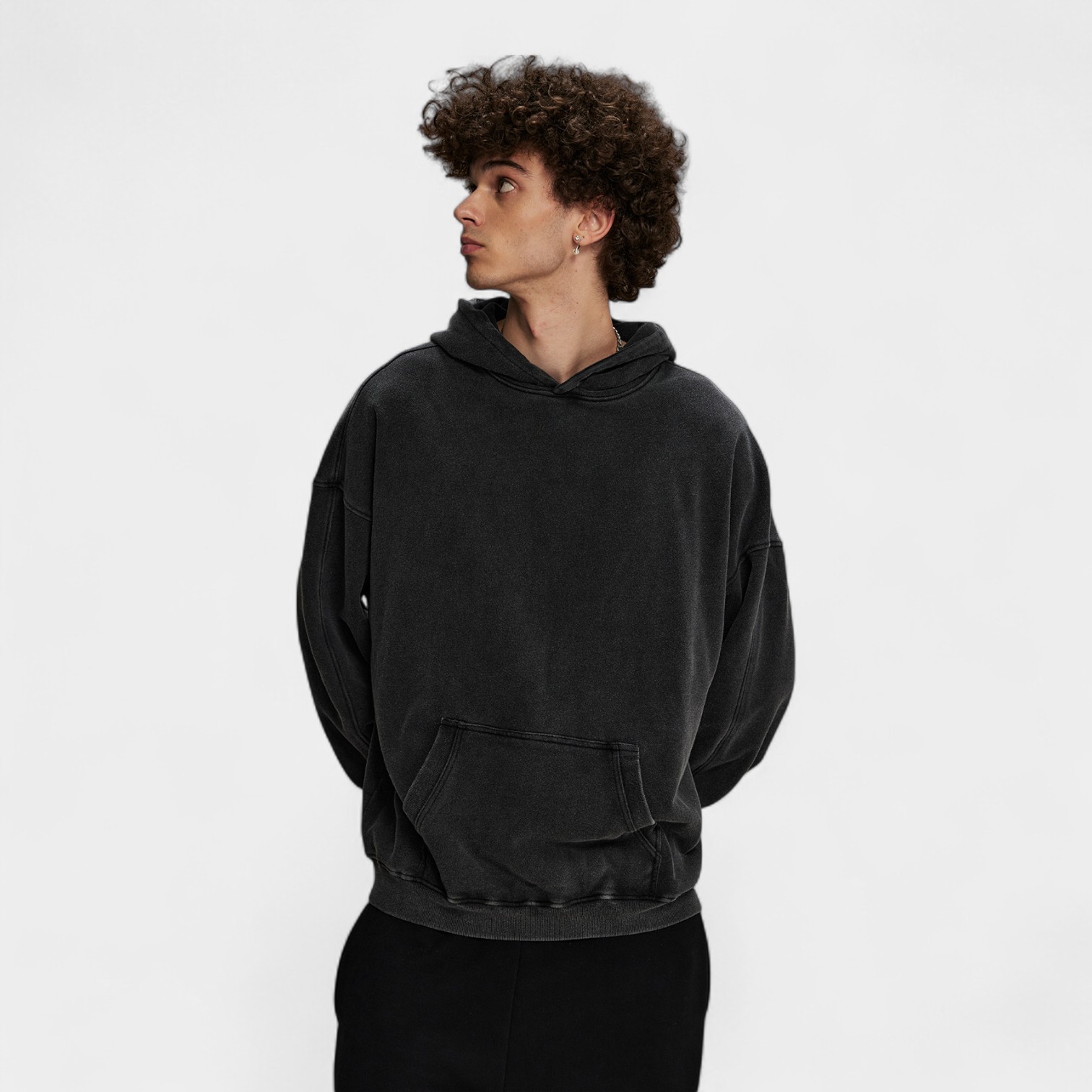 Unisex Oversized Hoodie mit langen Ärmeln – Bild 3