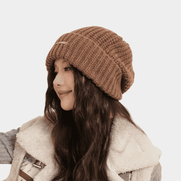 Autumn and Winter versatile knitted hat women's Korean-style fashionable loose pile hat warm and comfortable thick needle wool hat face-looking small hat