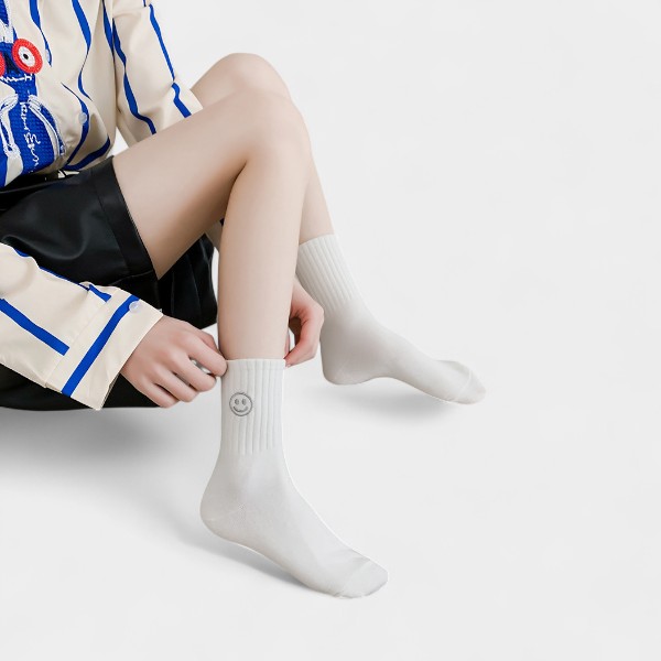 White Embroidered Socks Women's Spring and Autumn Cotton Socks Trendy Sports Internet Popular Super Hot Four Seasons Korean Japanese Socks