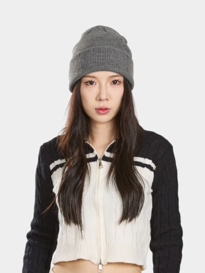 Autumn and Winter popular vintage ripped knitted hat embroidered LOGO warm flanging wool hat wholesale hip hop fashion cold hat