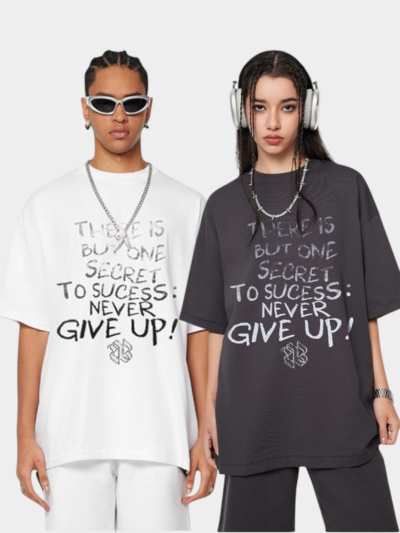 Unisex T-Shirt mit Textdruck und kurzen Ärmeln