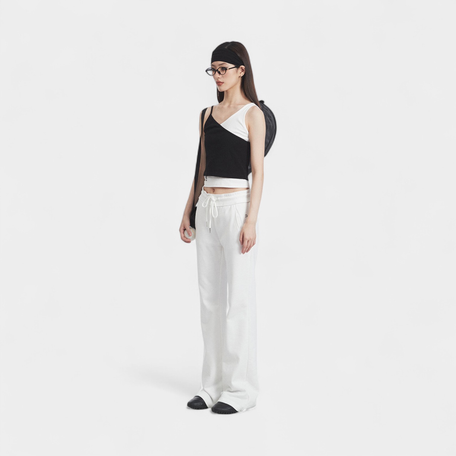 Ärmelloses Slim-Fit Tanktop für Damen – Bild 2