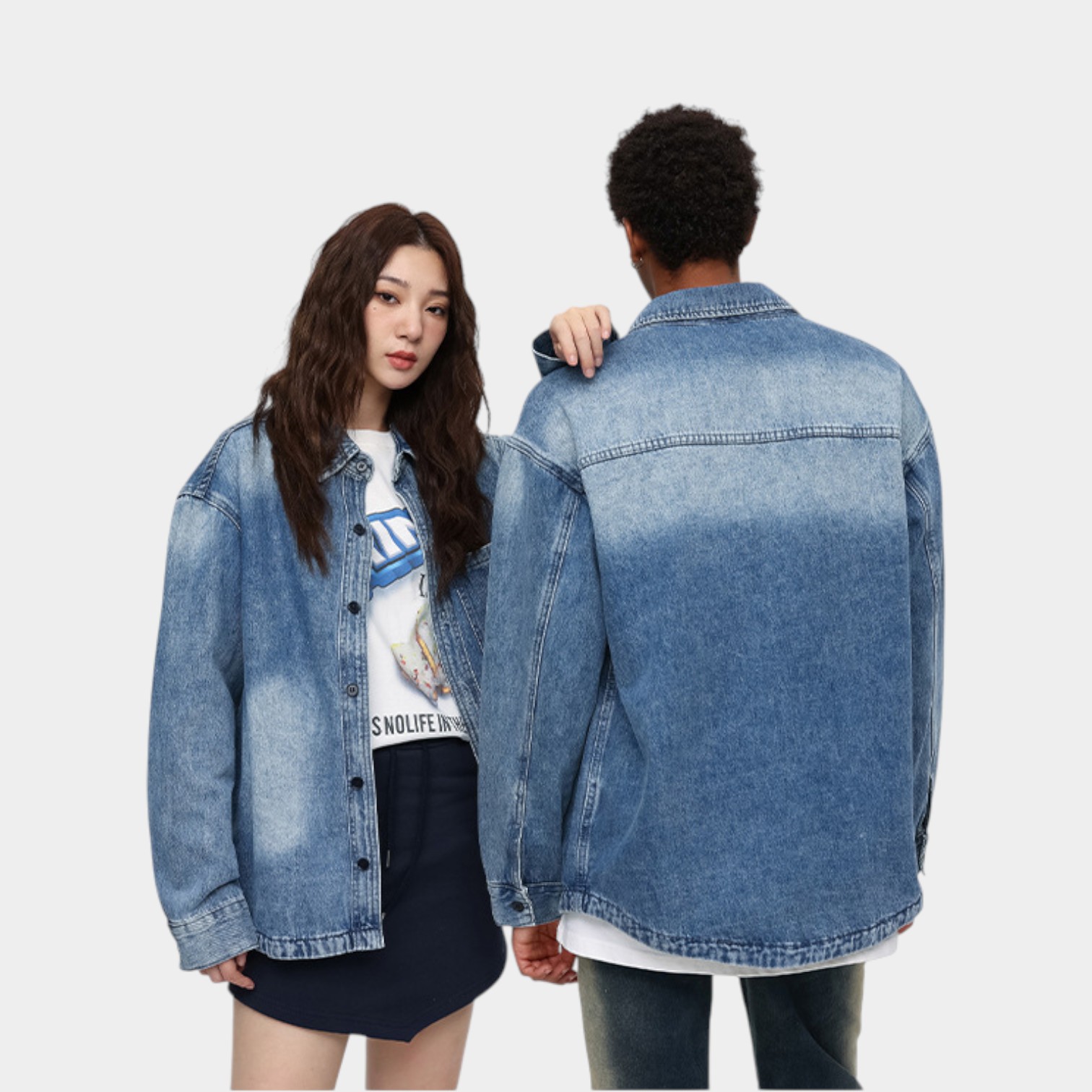 Unisex Oversized Jeansjacke mit langen Ärmeln – Bild 3