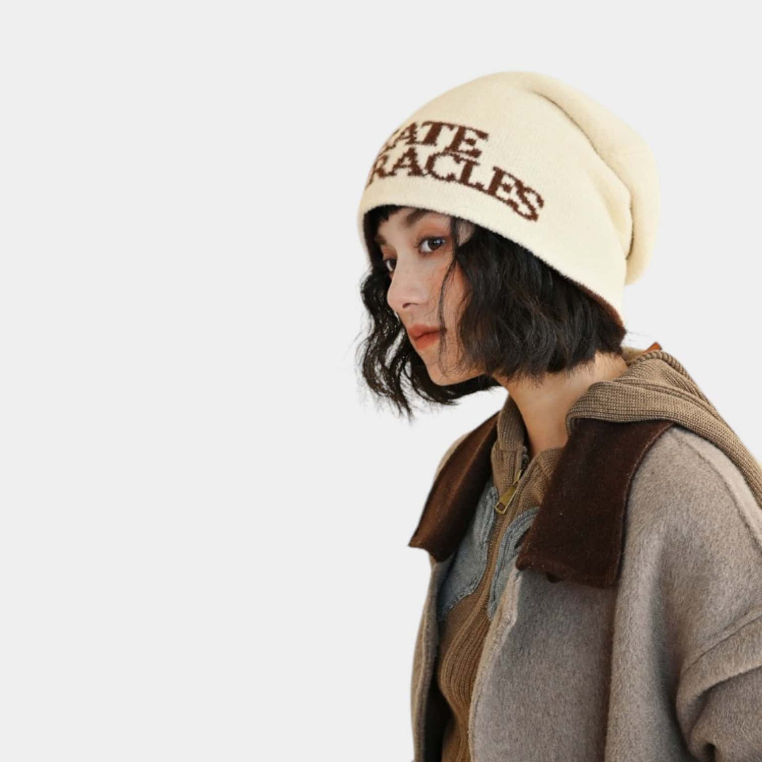 Damen Mütze mit Textdruck – Bild 3